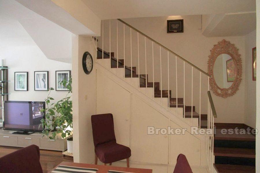 Split, dwupoziomowy apartament w pobliżu centrum miasta