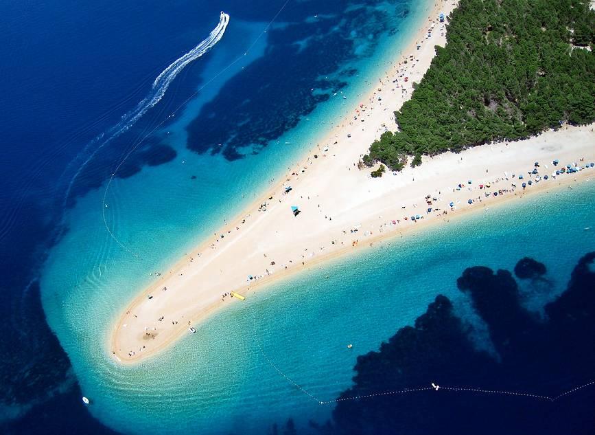 isola di Brac, appartamenti in costruzione