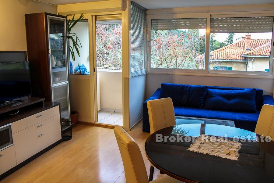 Split, Spinut, appartement de trois chambres à proximité du centre