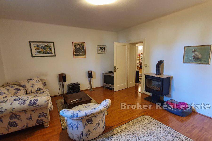 Split, Bačvice, komforan dvosoban stan