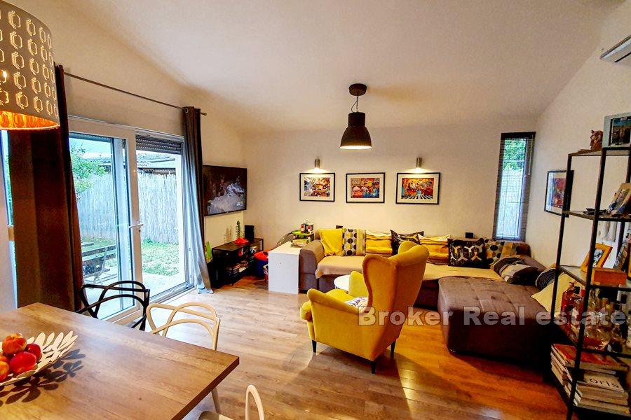 Split, Plokite, rodinný dům, přízemí