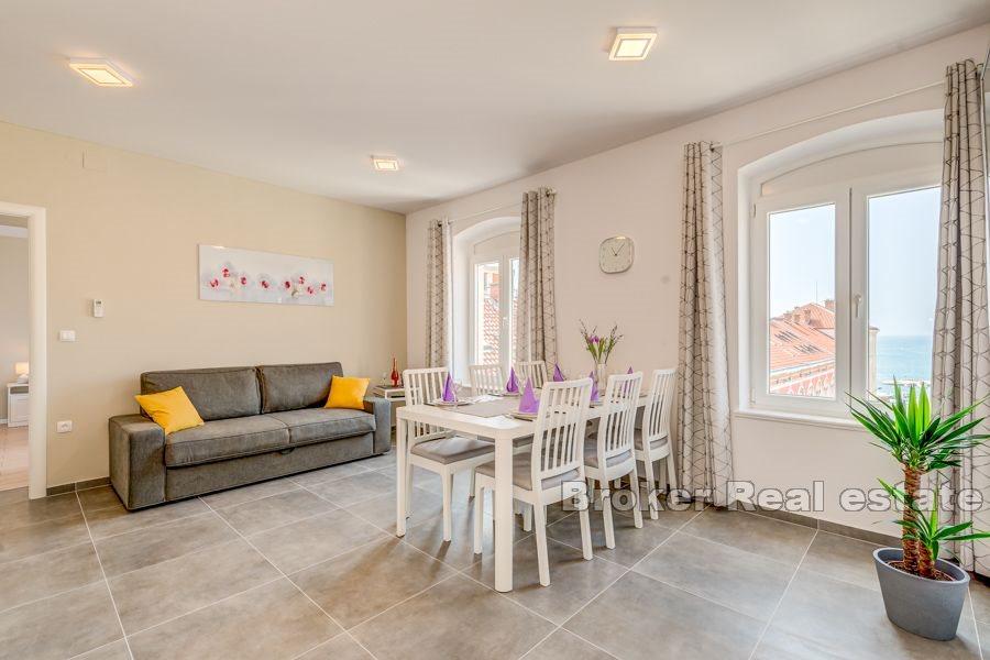 Split, centro, moderno appartamento con due camere da letto
