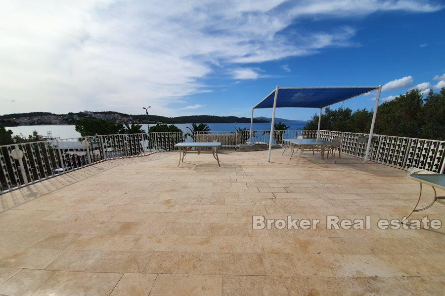 Ostrov Čiovo - Mini hotel / rodinný dům, nábřeží