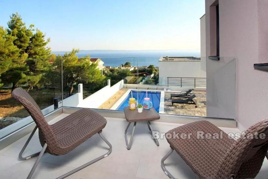 Makarska, moderne Villa mit Pool