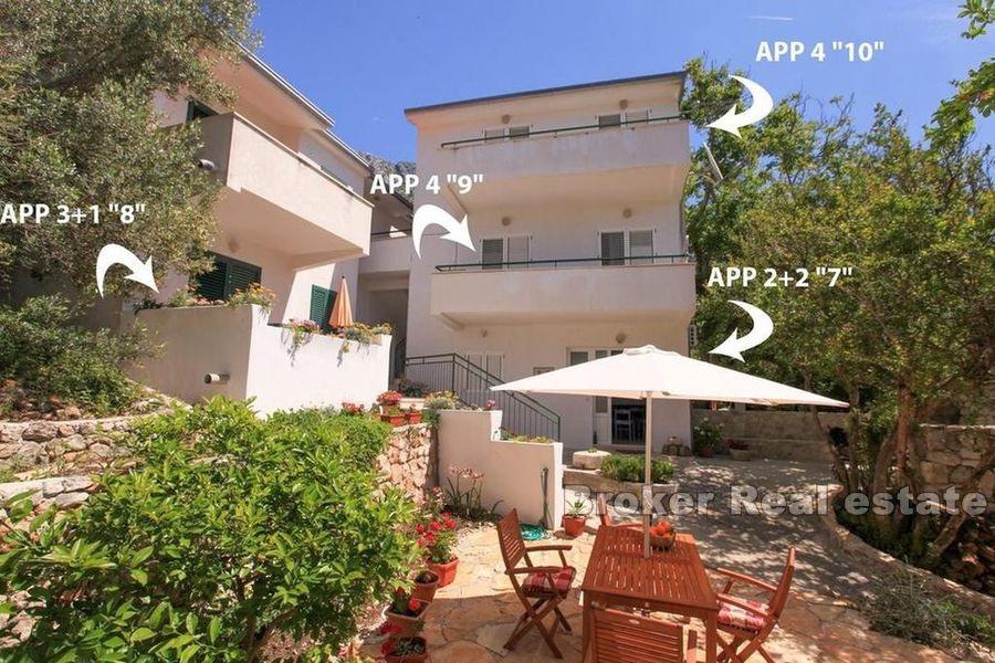V blízkosti Makarskej, apartmánový dom