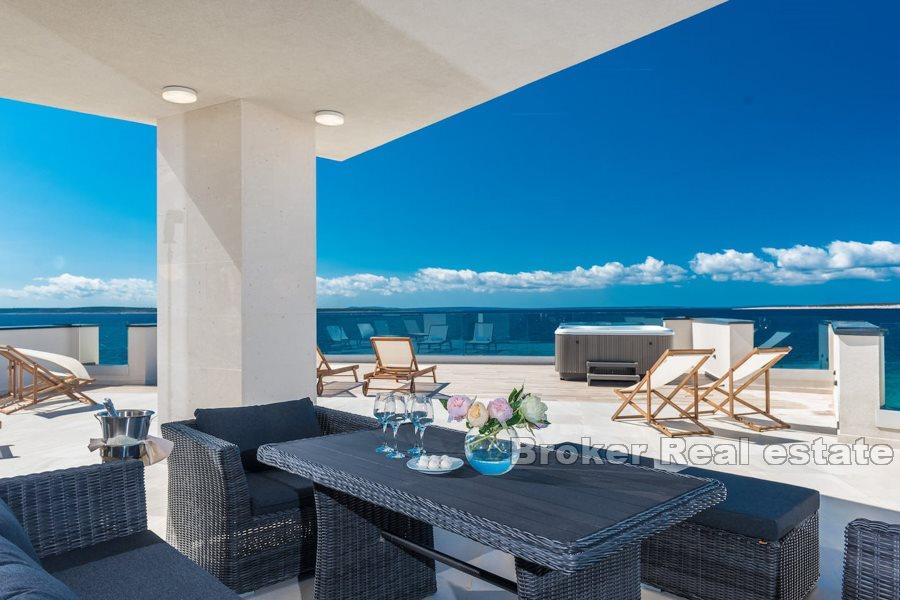 Ostrov Pag - Penthouse se nachází v první řadě u moře