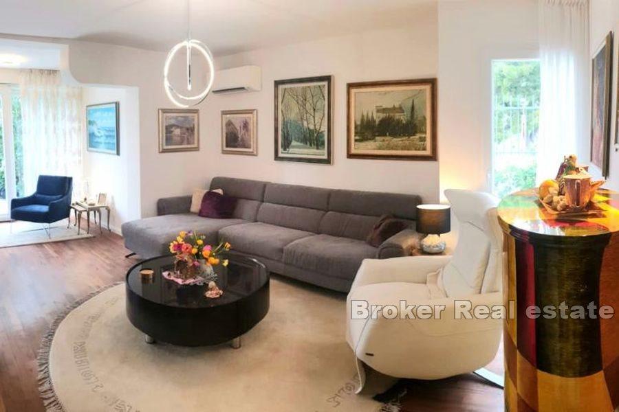 Split - Mertojak, three bedroom apartment with garden