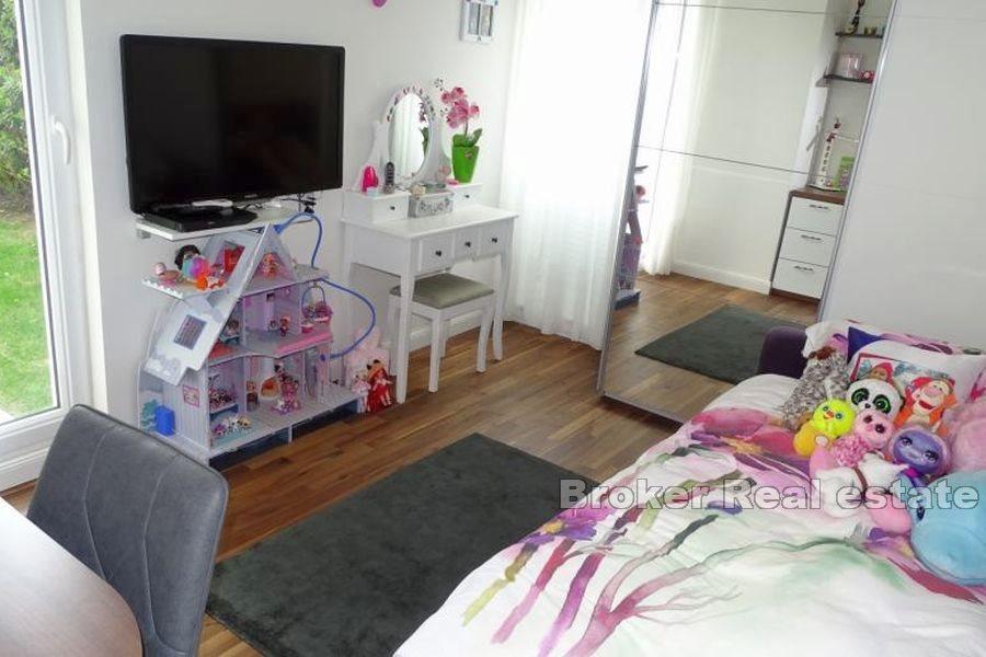 Split - Mertojak, tre-roms leilighet med hage