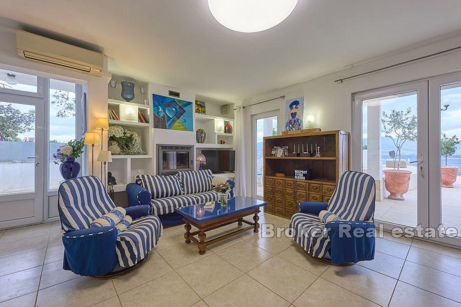 Island of Ciovo - Villa on the beach with a unique view of the sea