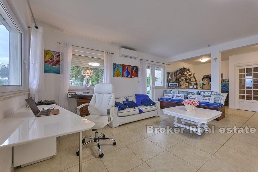 Island of Ciovo - Villa on the beach with a unique view of the sea