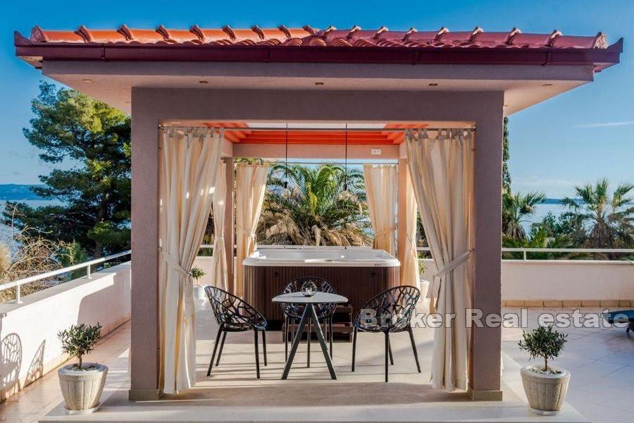 Split - Žnjan, byt se dvěma ložnicemi a terasou