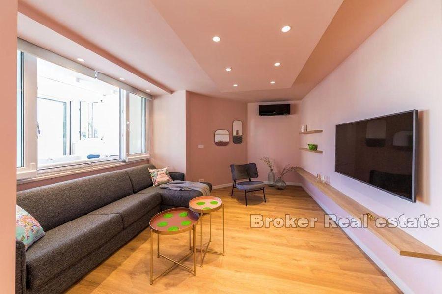 Сплит - Сплит 3, комфортабельная трехкомнатная квартира