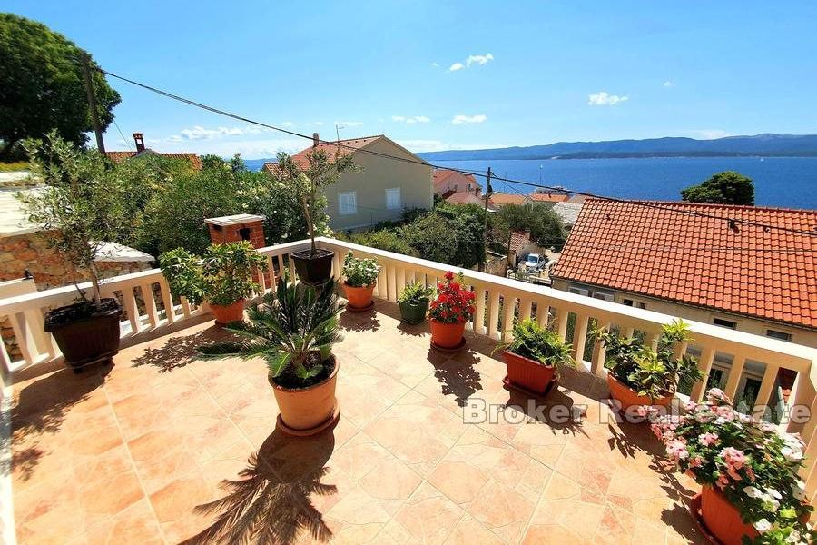 Ostrov Brač - Komfortný apartmán s výhľadom na more