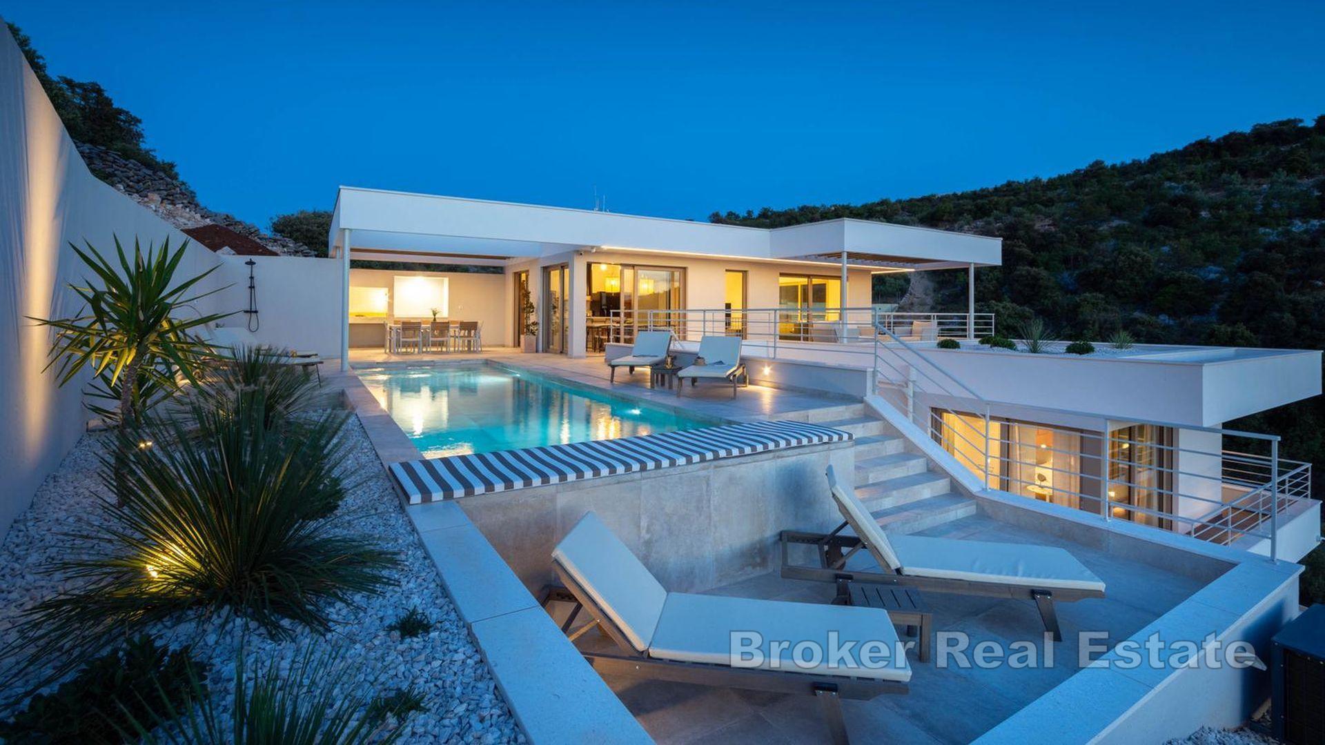 Rogoznica - Villa nouvellement construite avec vue sur la mer