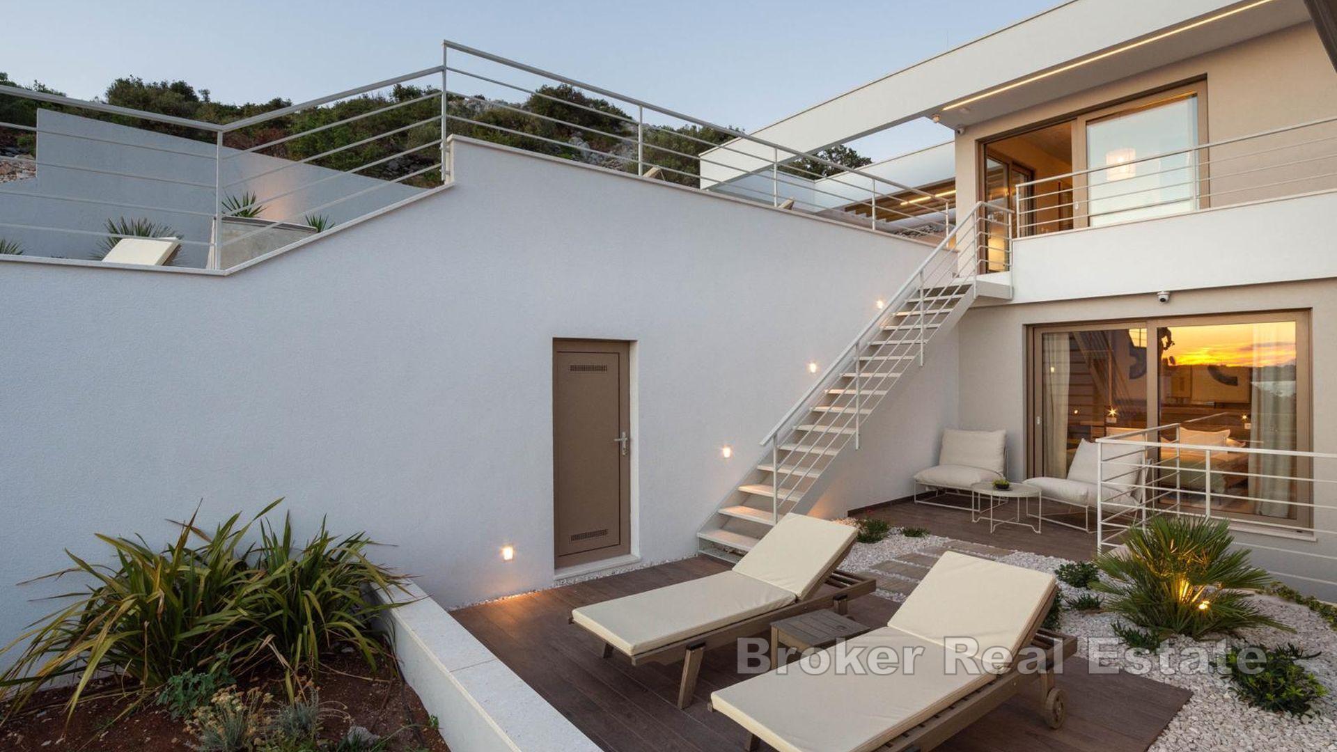 Rogoznica - Villa nouvellement construite avec vue sur la mer