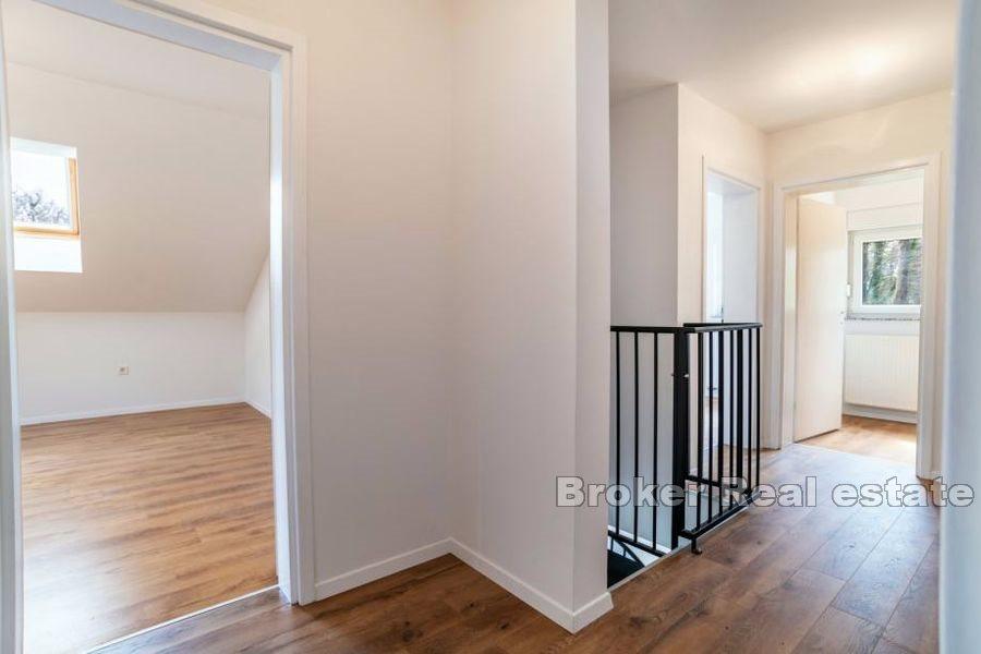 Záhreb - Samostatne stojaci dom s dvomi apartmánmi