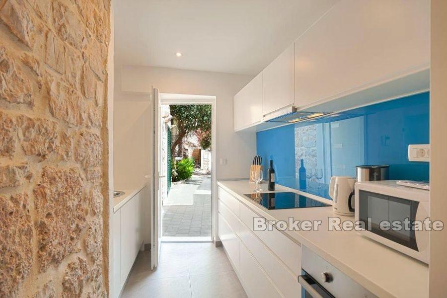 Brac - Haus mit Pool am Meer
