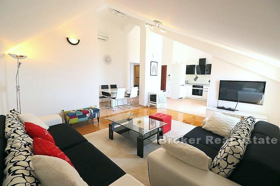 Split - Meje, two bedroom apartment with sea view
