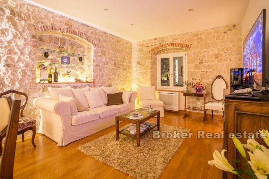 Split sentrum - Leilighet ved vannkanten med havutsikt