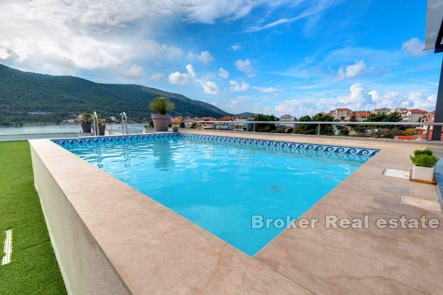 Šibenik - Kuća s restoranom uz more