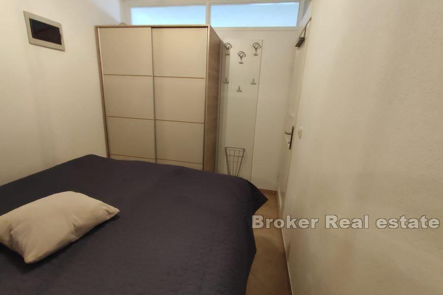 Ostrov Brač - Jednoizbový apartmán s terasou