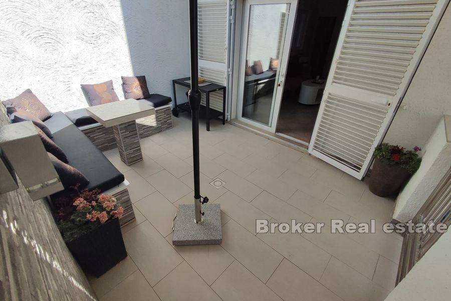 Ostrov Brač - Jednoizbový apartmán s terasou