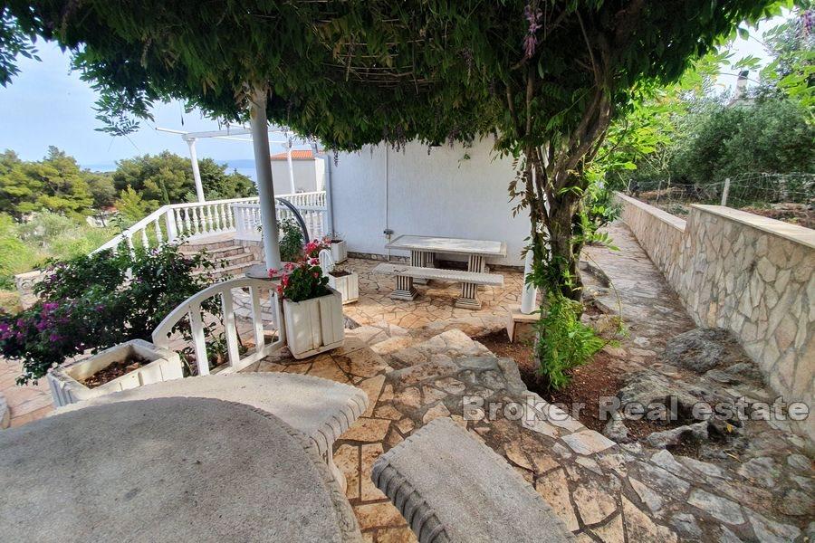 Island of Brač - Ground floor with landscaped garden