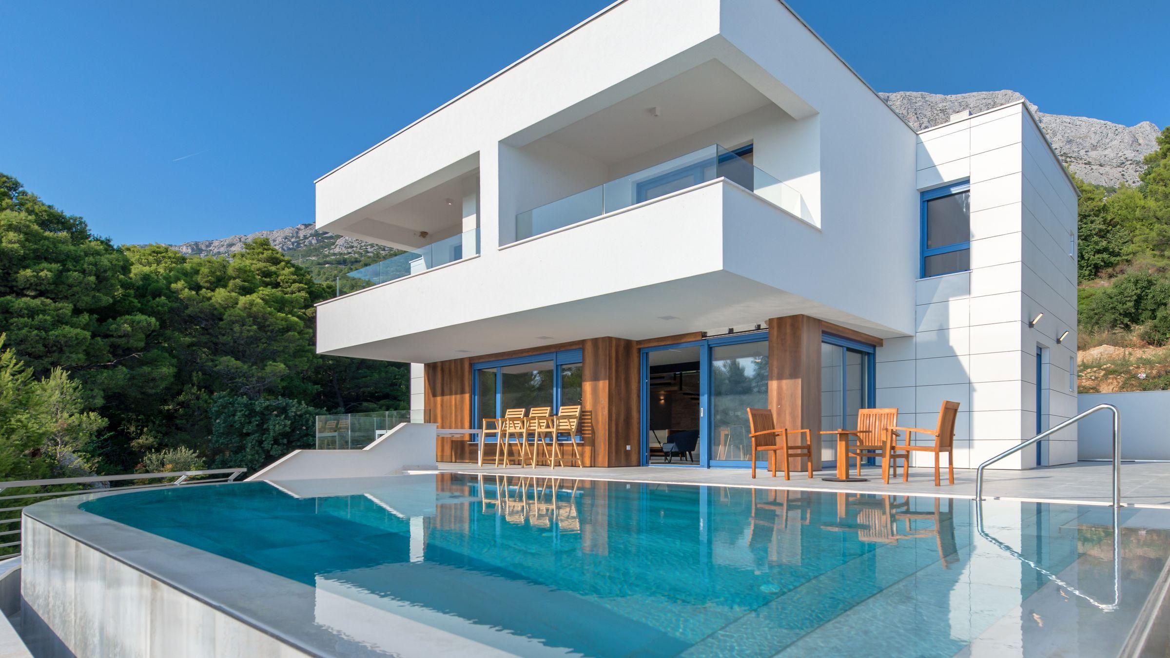 Makarska - Nowo wybudowana willa z basenem
