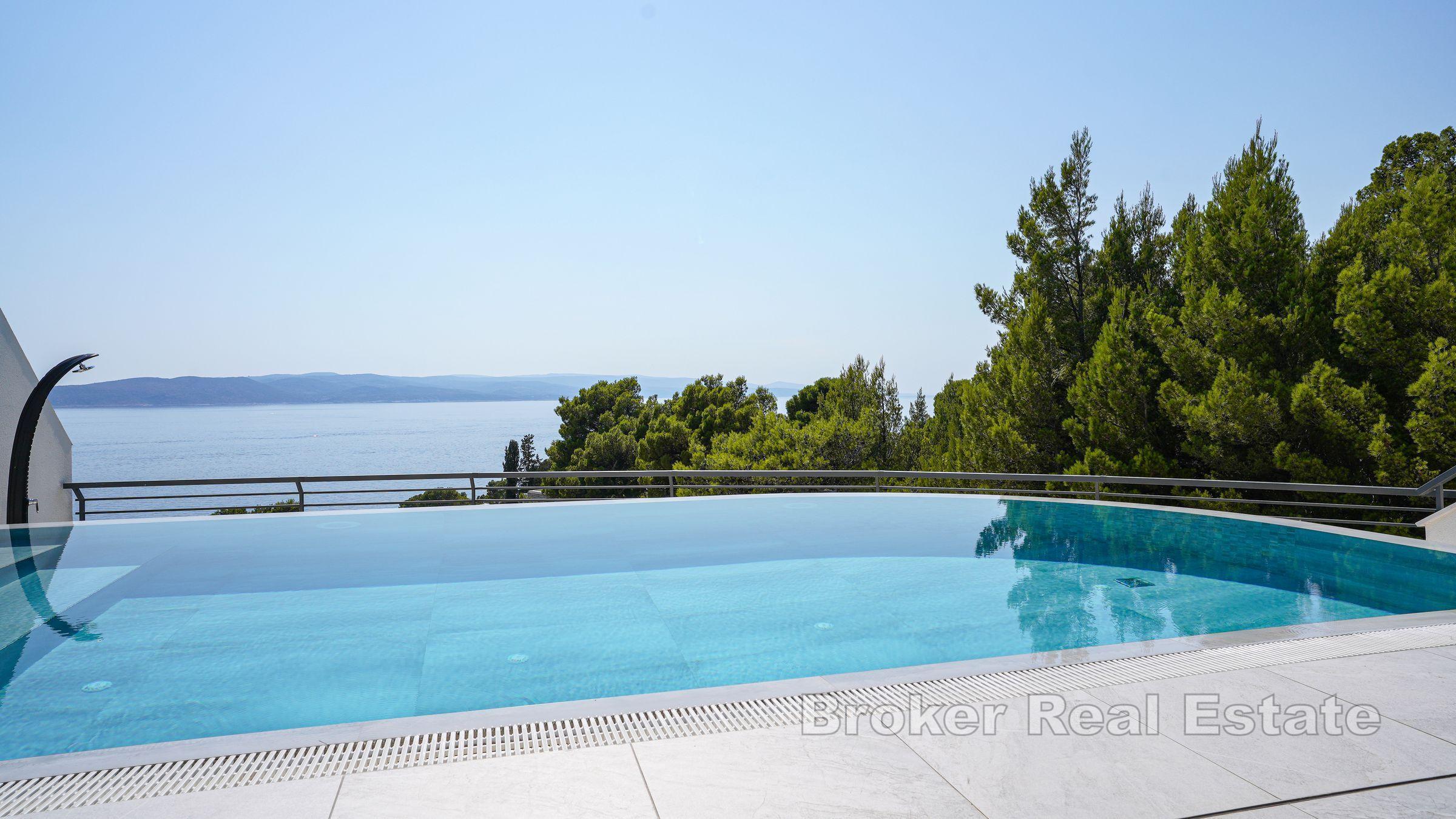 Makarska - Nowo wybudowana willa z basenem