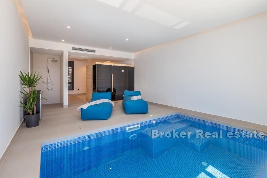 Zadar - Attractive villa in an exceptional position by the sea