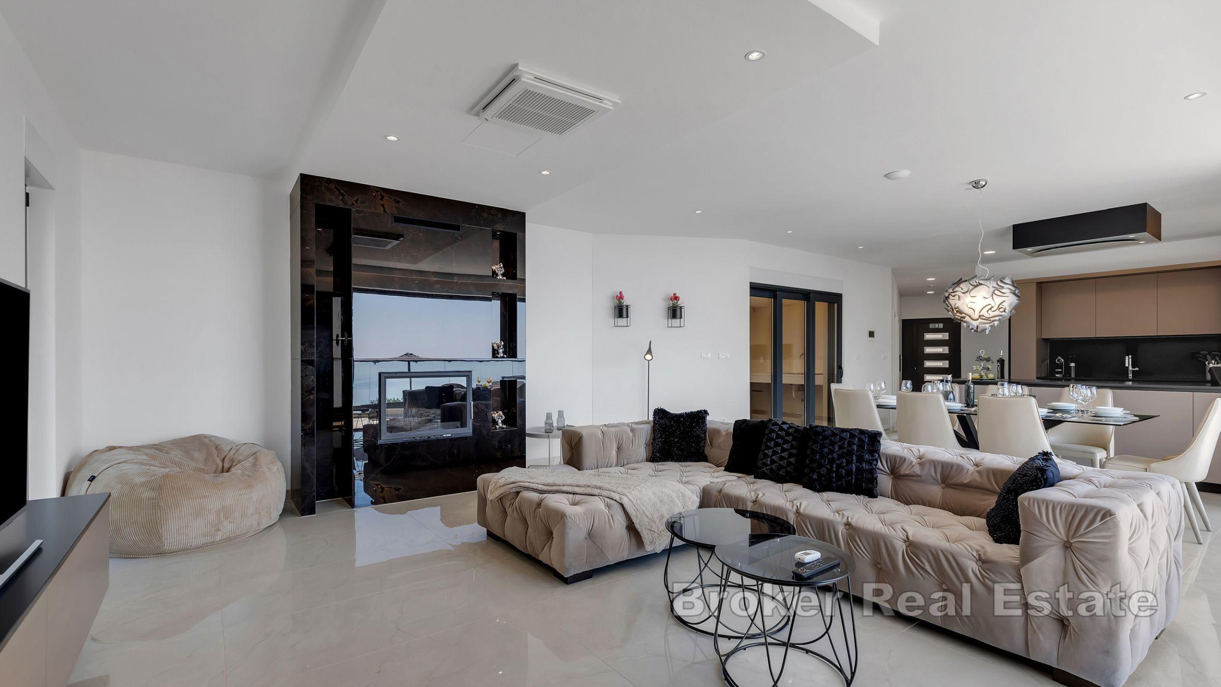 Makarska - Impozantní vila v dominantní lokalitě