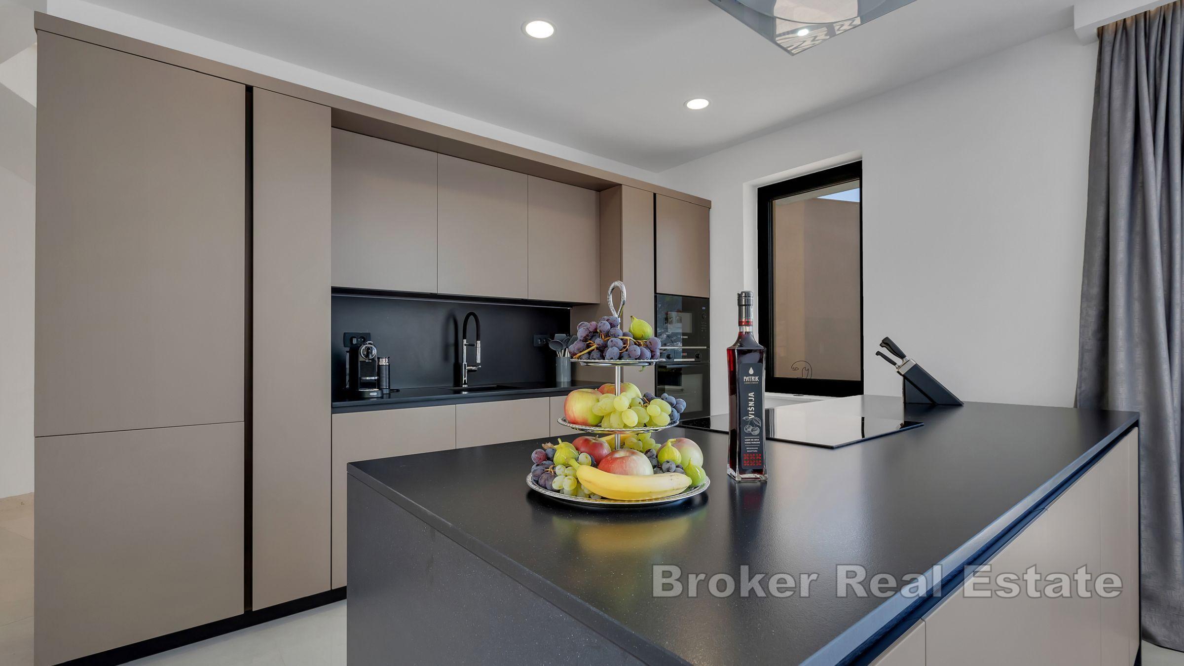 Makarska - Impressionante villa in posizione dominante