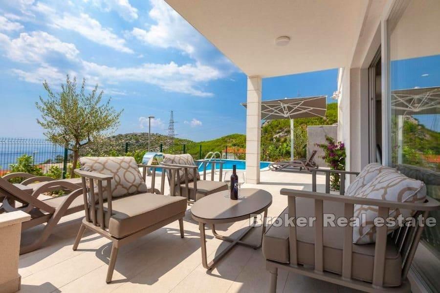 Makarska - Attractive villa in a quiet location