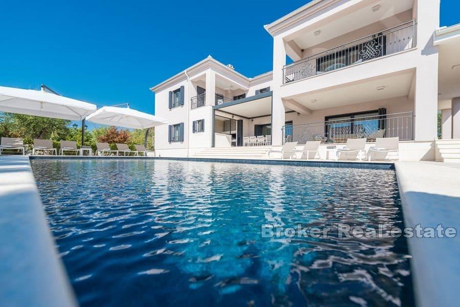 Zadar - Villa moderne de première classe avec piscine