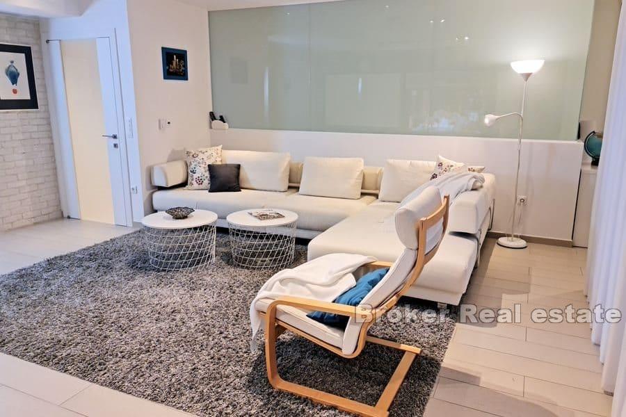 Zadar - Komfortní dům s atraktivní zahradou