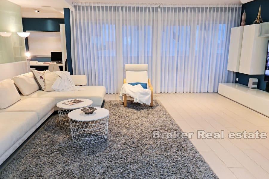 Zadar - Komfortní dům s atraktivní zahradou