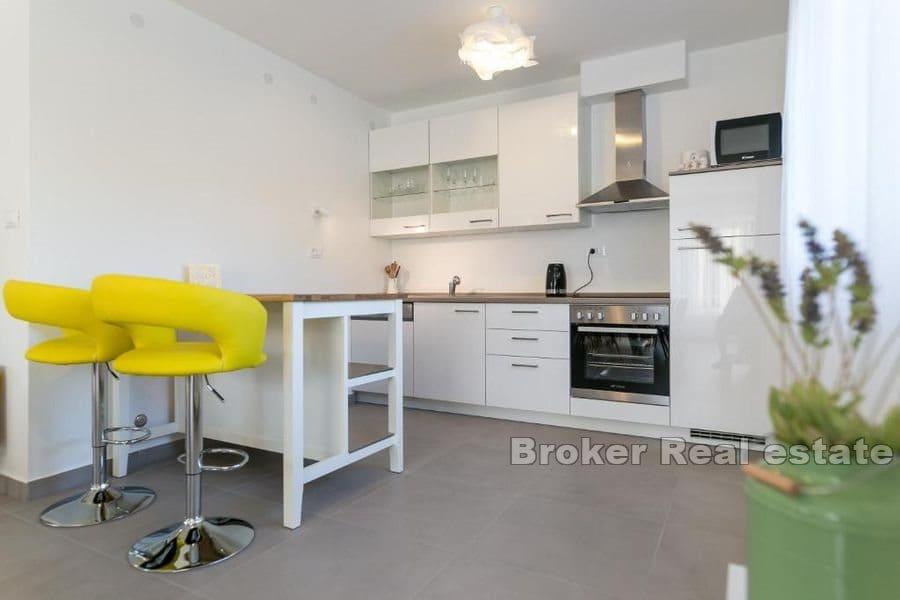 Biograd na Moru - Bella casa con piscina non lontano dal mare