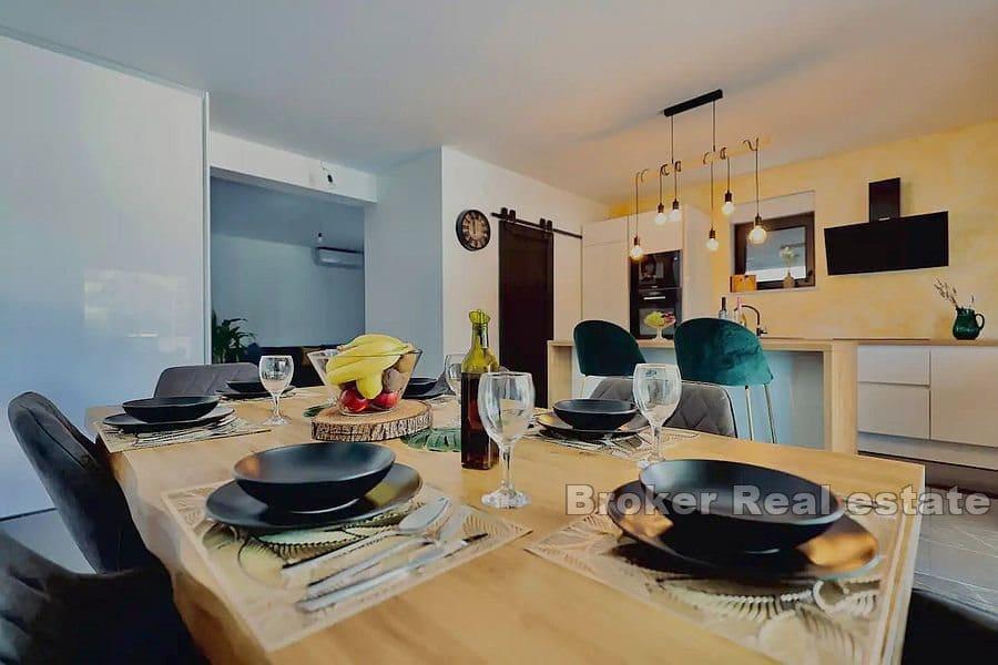 Задар - Дом с бассейном