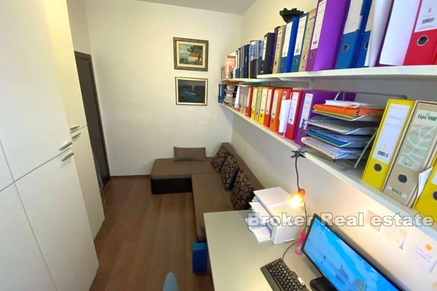 Split - Bačvice, komforan trosoban stan