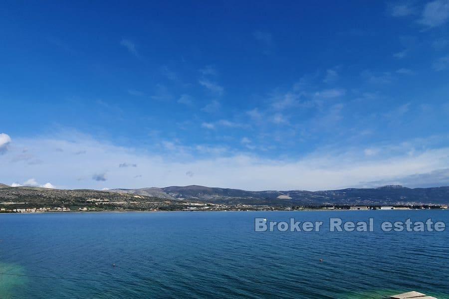 Komerční obytný dům s výhledem na moře