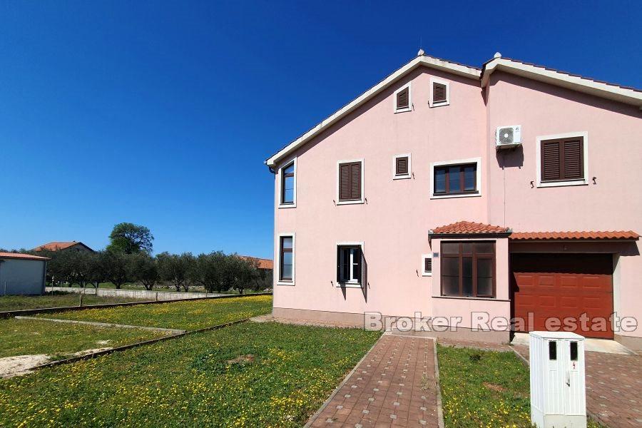 Zadar - Dom niedaleko plaży idealny dla turystyki