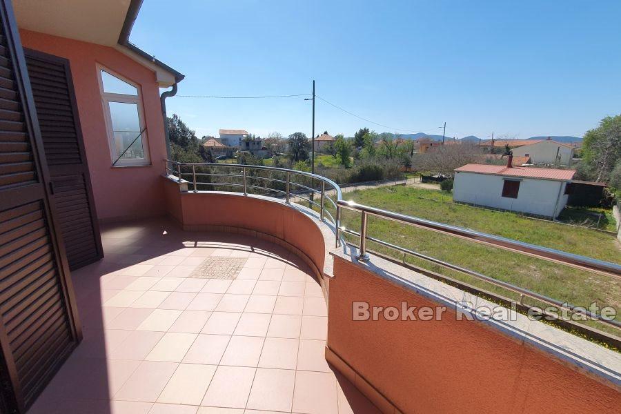 Zadar - Dom niedaleko plaży idealny dla turystyki