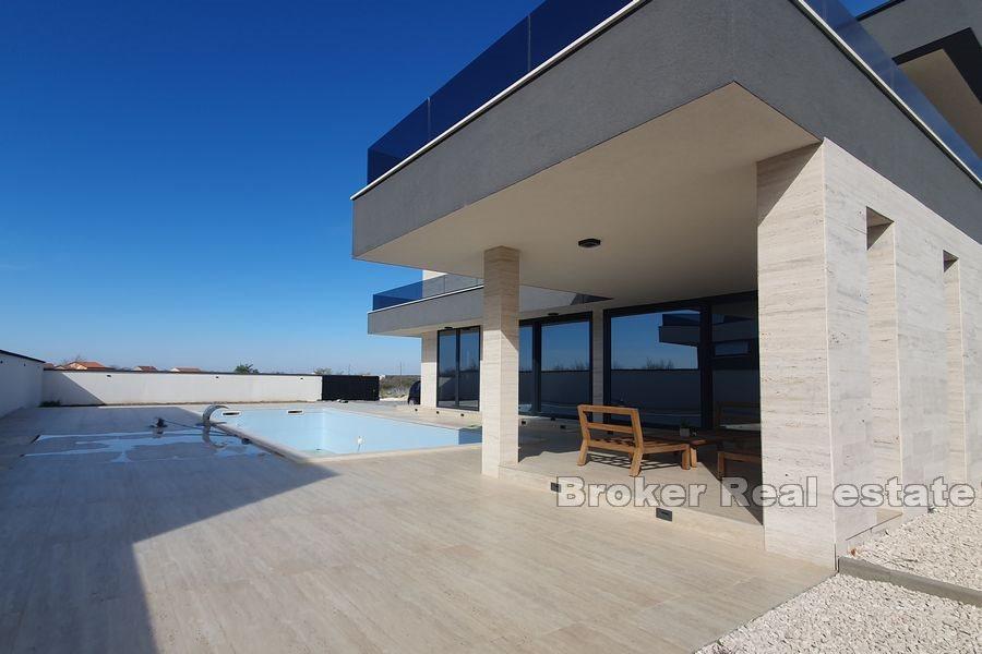 Zadar - Čtyřpokojové vily s bazénem