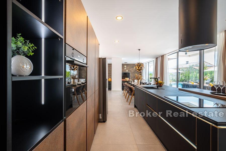 Près de Zadar - Immobilier idyllique avec piscine et vue mer