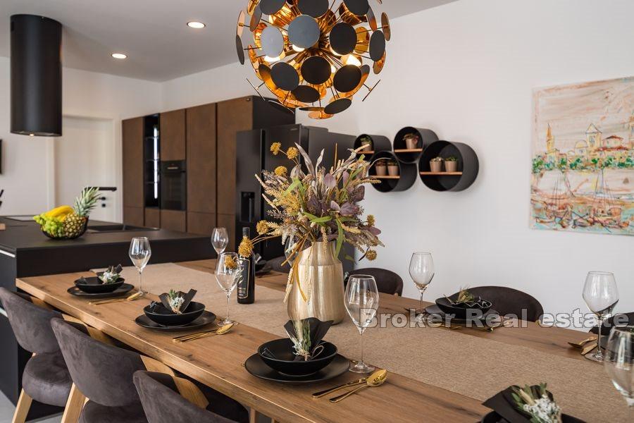 Près de Zadar - Immobilier idyllique avec piscine et vue mer