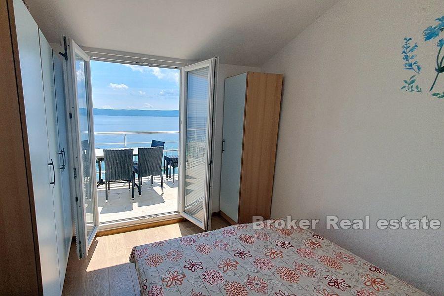 Omis - Proprietà in una posizione attraente con vista sul mare