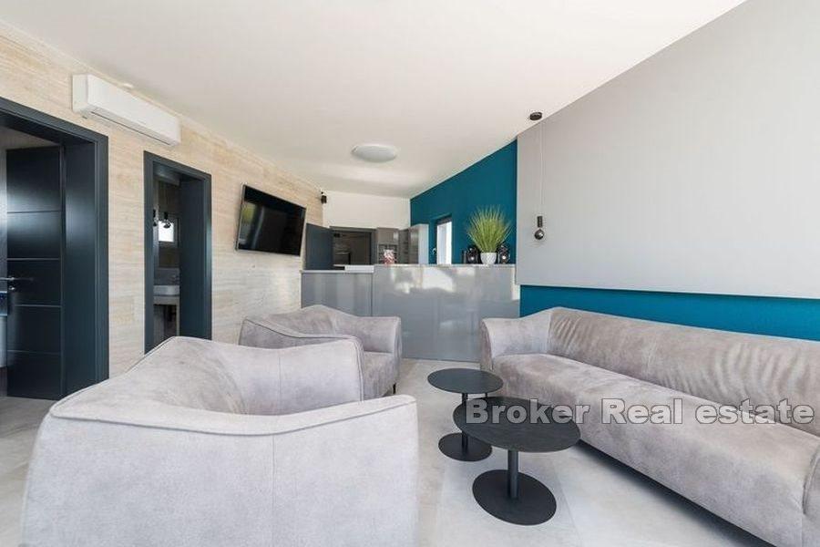 Ostrov Vir - Devět vil s bazénem nedaleko od moře