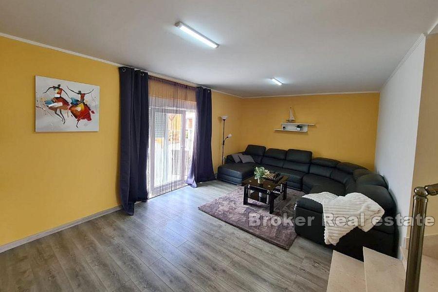 Zadar - Casa con piscina e vista mare