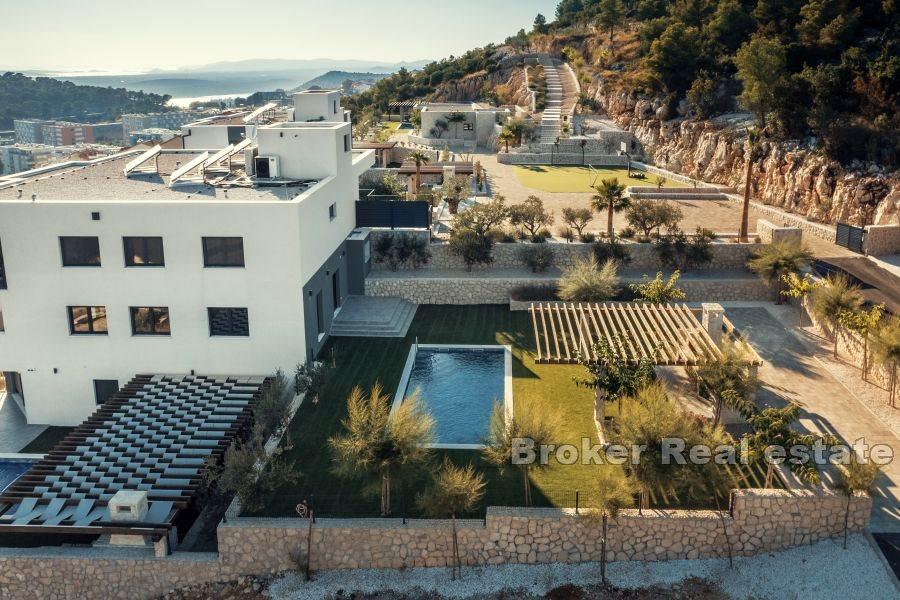 Szybenik - Apartament z basenem i widokiem na morze