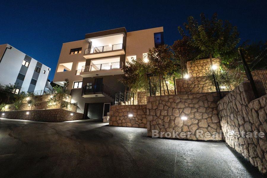 Šibenik - Appartement avec piscine et vue mer